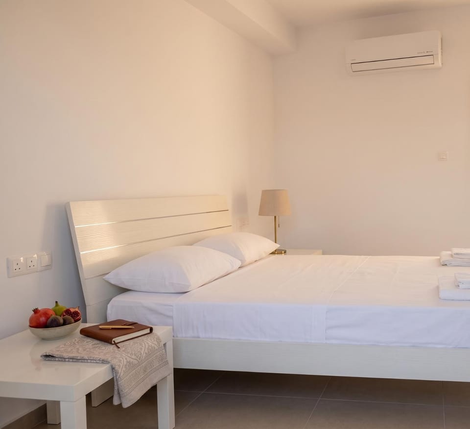 Rodia Ground Floor 2-BR Garden Apt Apartment in Paphos
