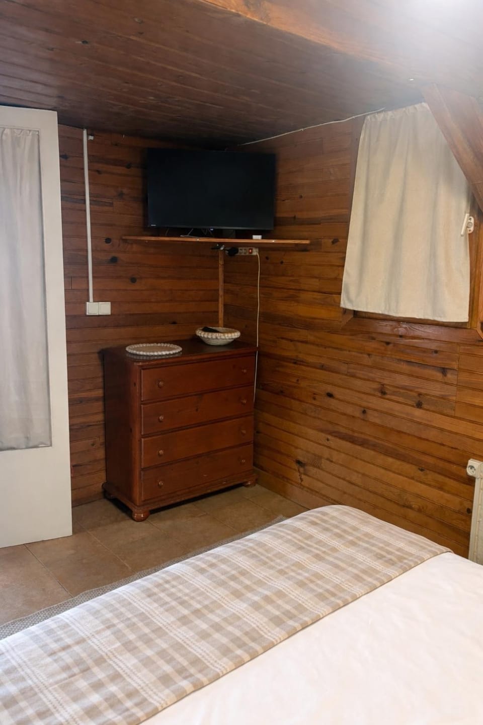 TV and multimedia, Bedroom