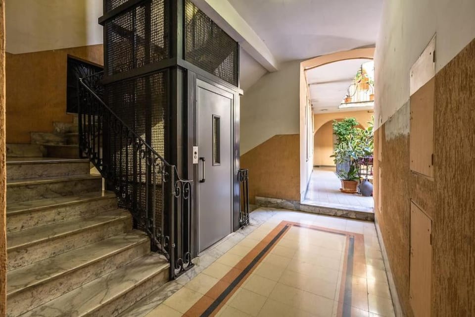 Bright cozy apartment in Trastevere Apartment in Rome