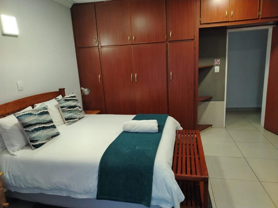 Innes View Guest House Bed and Breakfast in South Africa