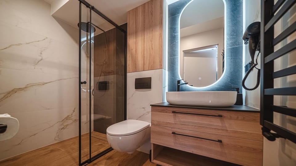 Shower, Bathroom