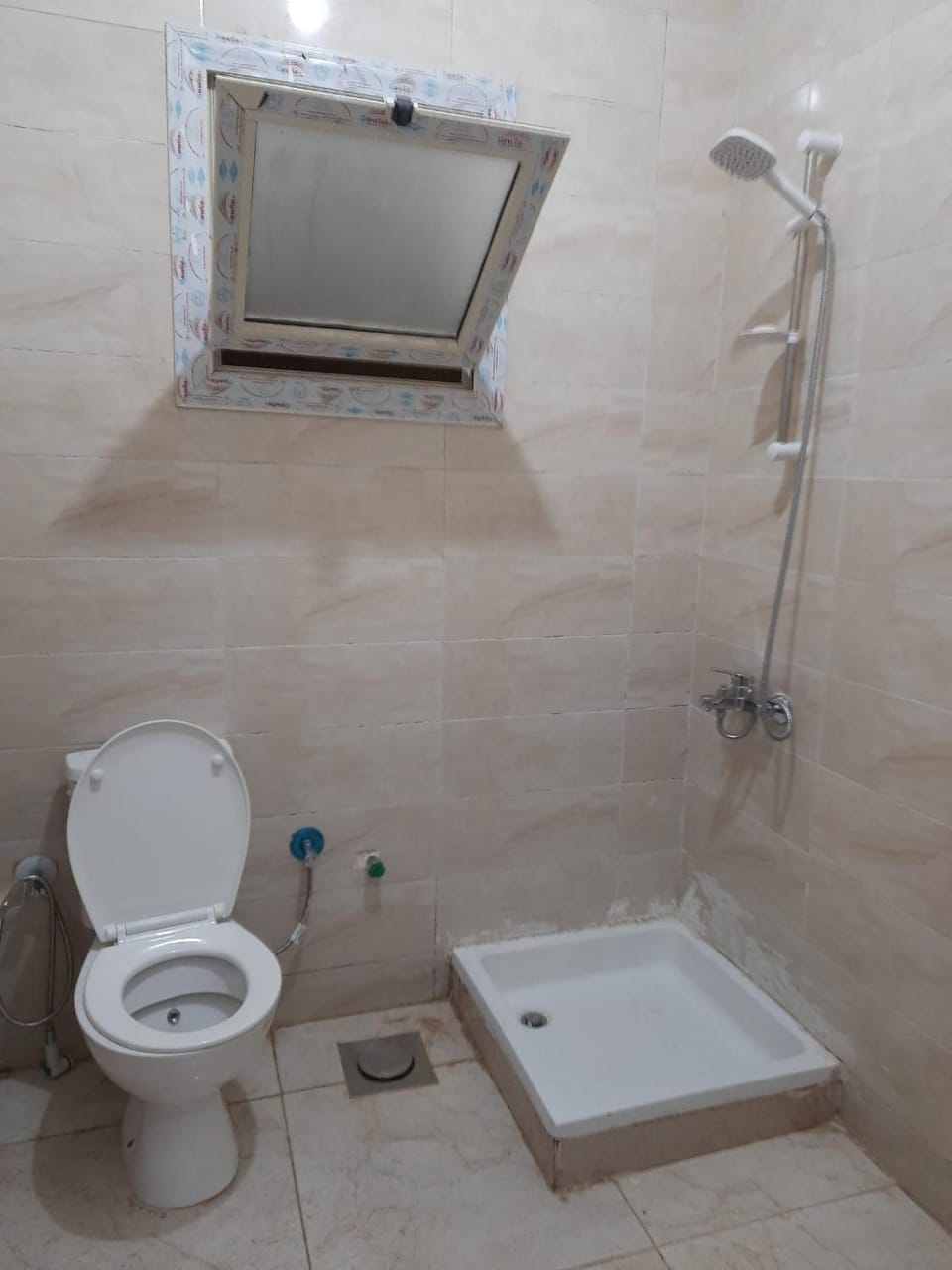 شاليه للايجار صيفي وشتوي في قرية لميرا الساحل الشمالي الكيلو 190 بجوار قرية كالي كوست Chalet in Egypt