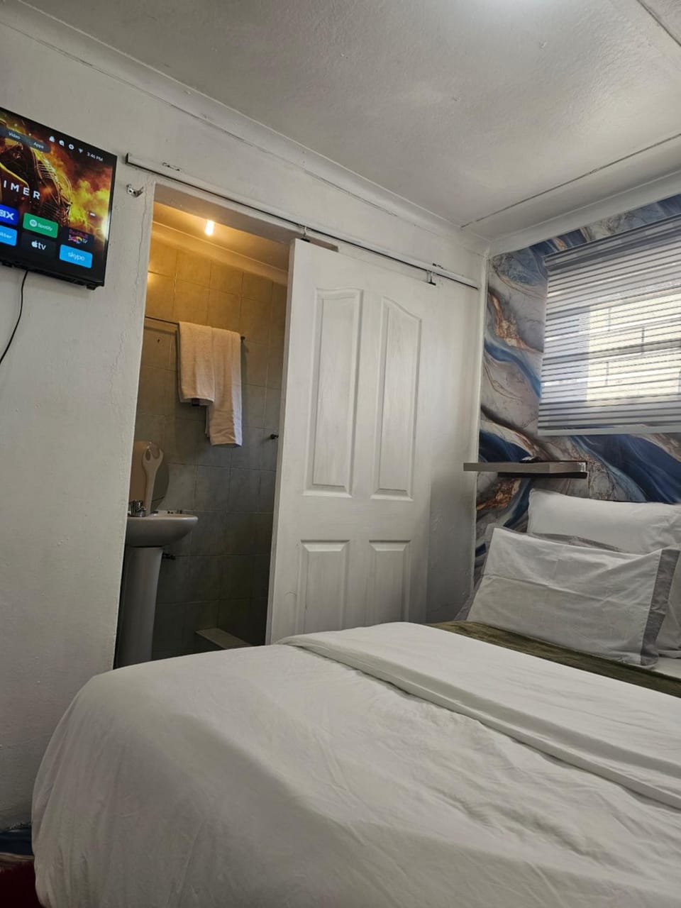 Ludiz Self Catering Guest House Bed and Breakfast in Cape Town