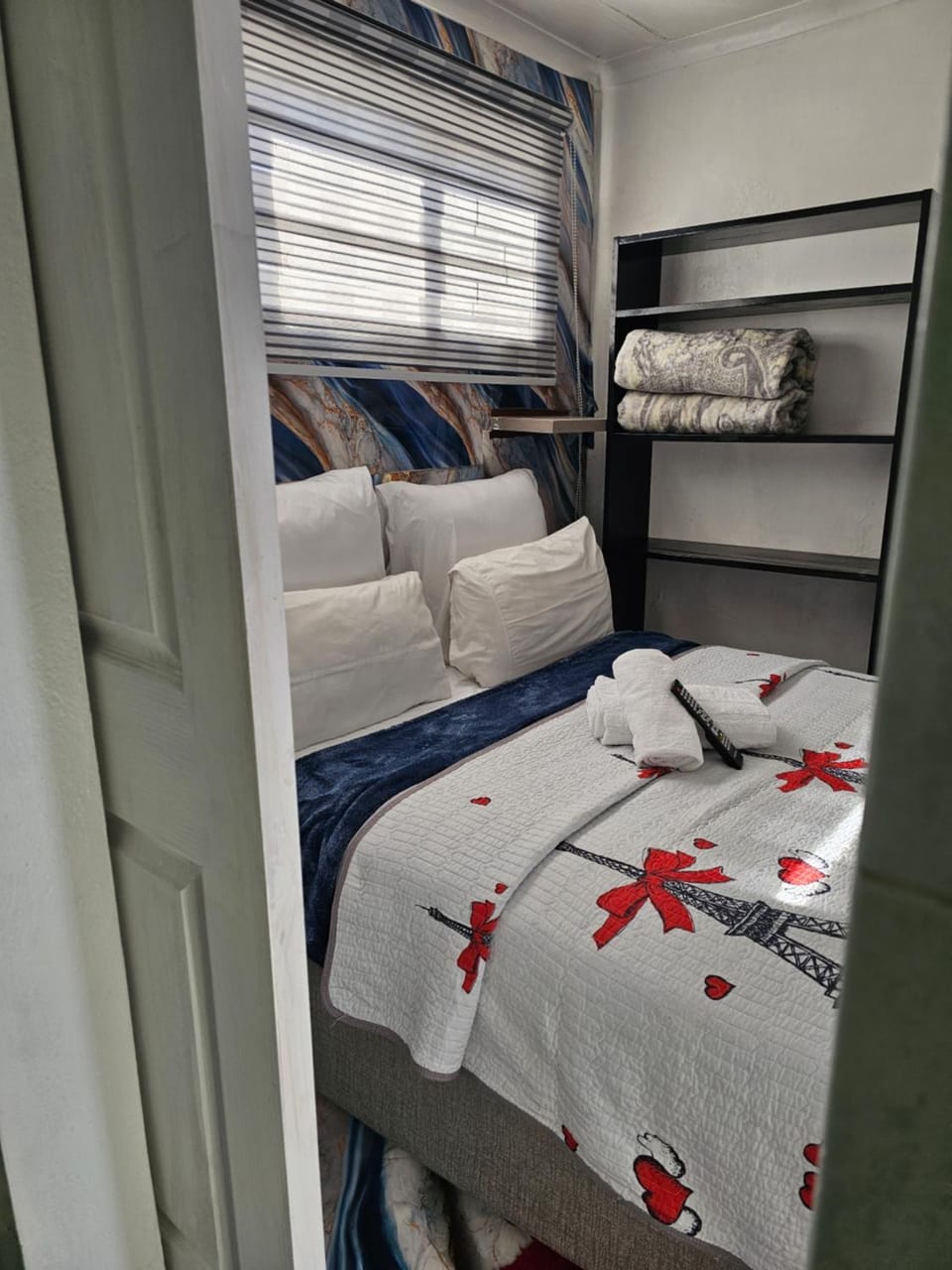 Ludiz Self Catering Guest House Bed and Breakfast in Cape Town