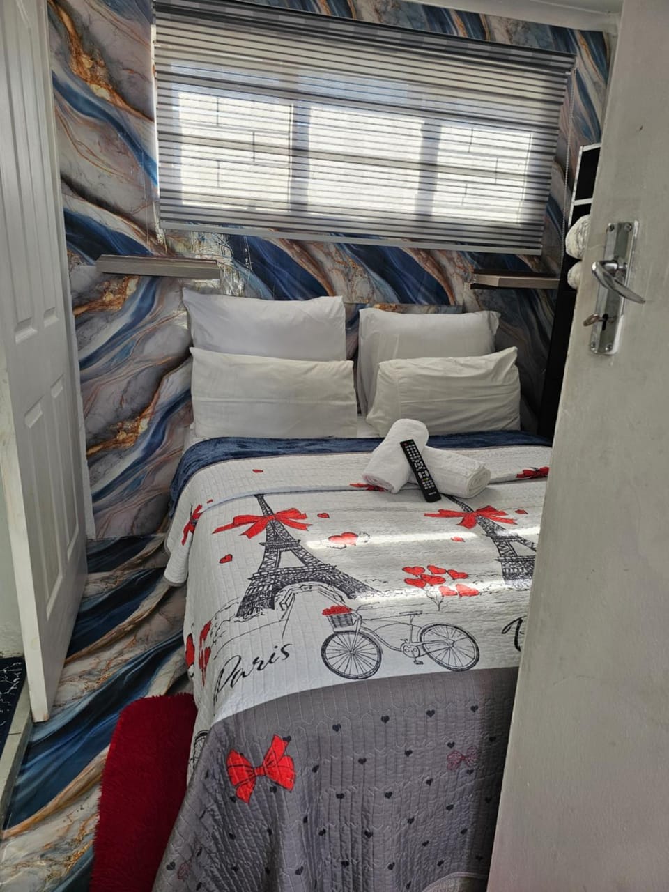 Ludiz Self Catering Guest House Bed and Breakfast in Cape Town