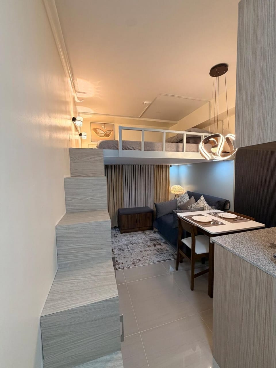 Staycation in Cubao, Along EDSA, Near MRT, MALL Apartment in Pasig