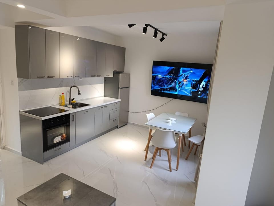 TV and multimedia, Kitchen or kitchenette, Dining area, kitchen, kitchen