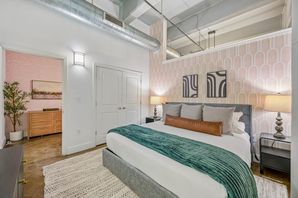 Bed, Bedroom