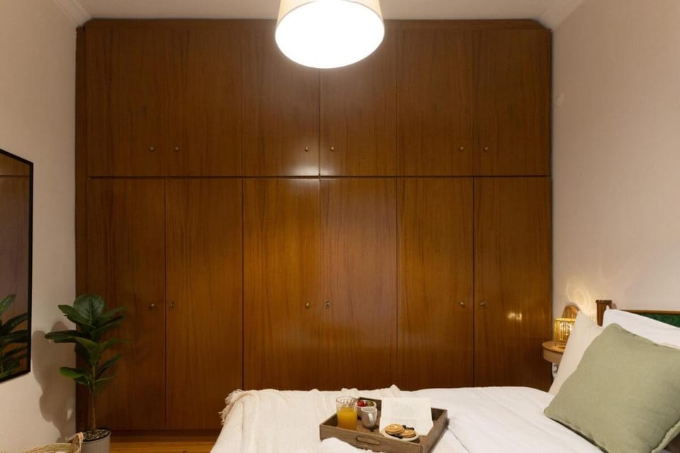 Central 3BD Luxe Retreat Apartment in Thessaloniki
