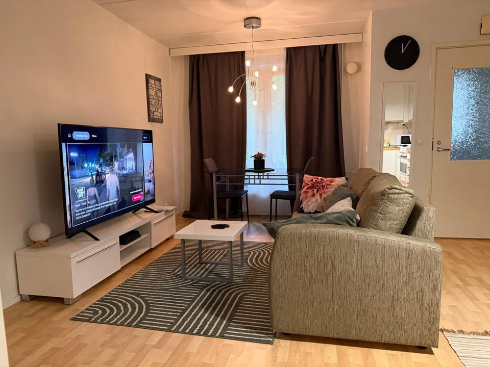 TV and multimedia, Living room, Seating area