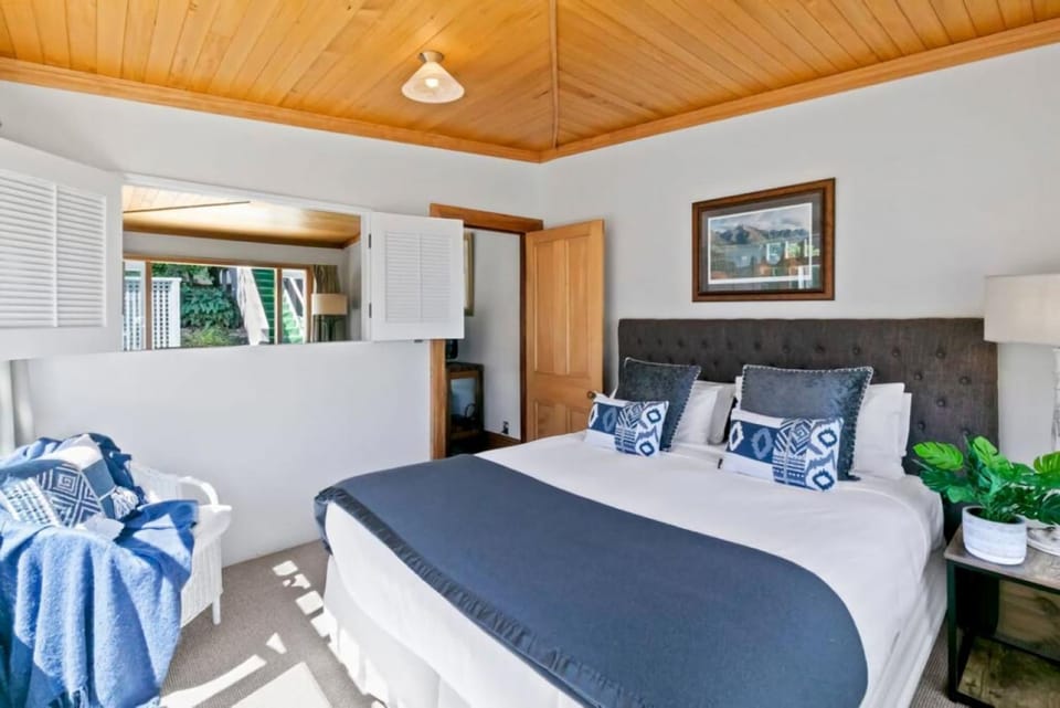 Historic Stonehouse Mini walk to town with shared spa Apartment in Queenstown