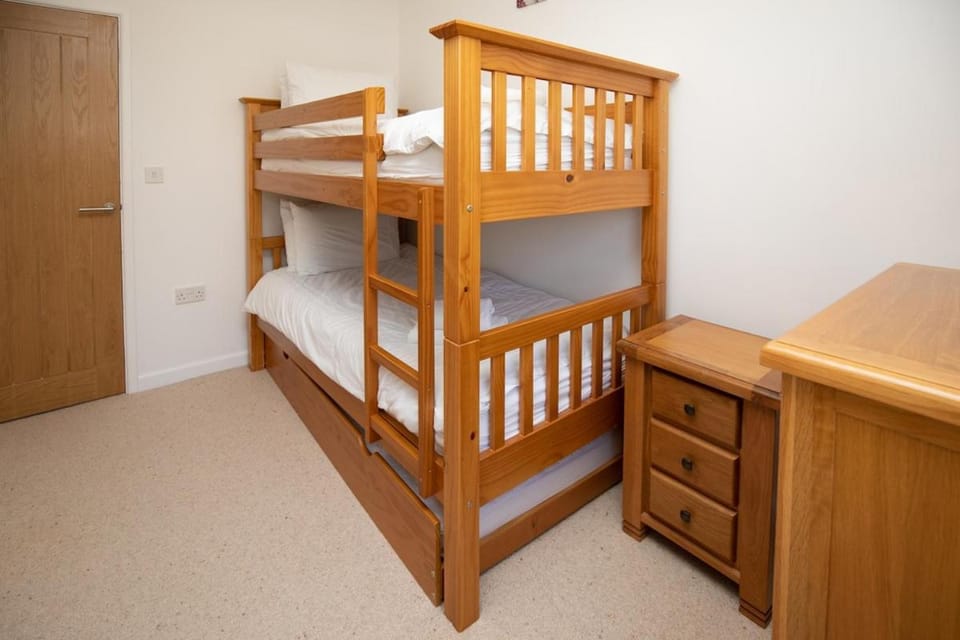 Wolds Cottage lovely 4 Bed near to town and beach House in Lyme Regis