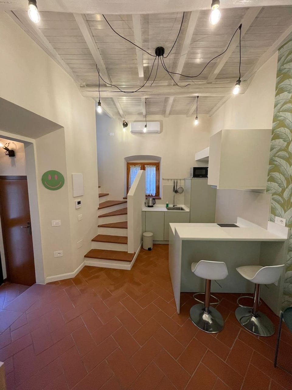 Kitchen or kitchenette, Living room
