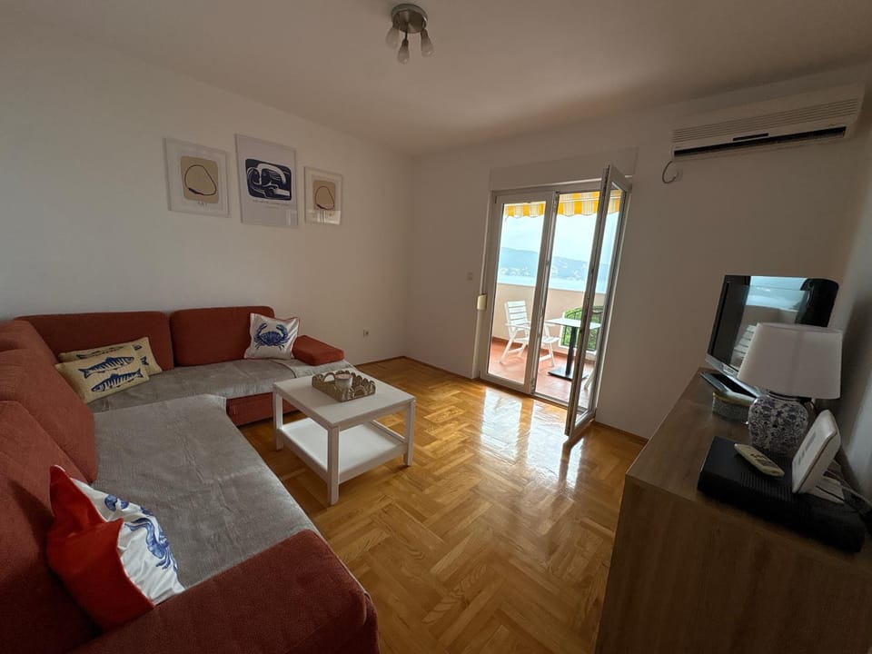 Boke vidik Apartment in Kotor Municipality