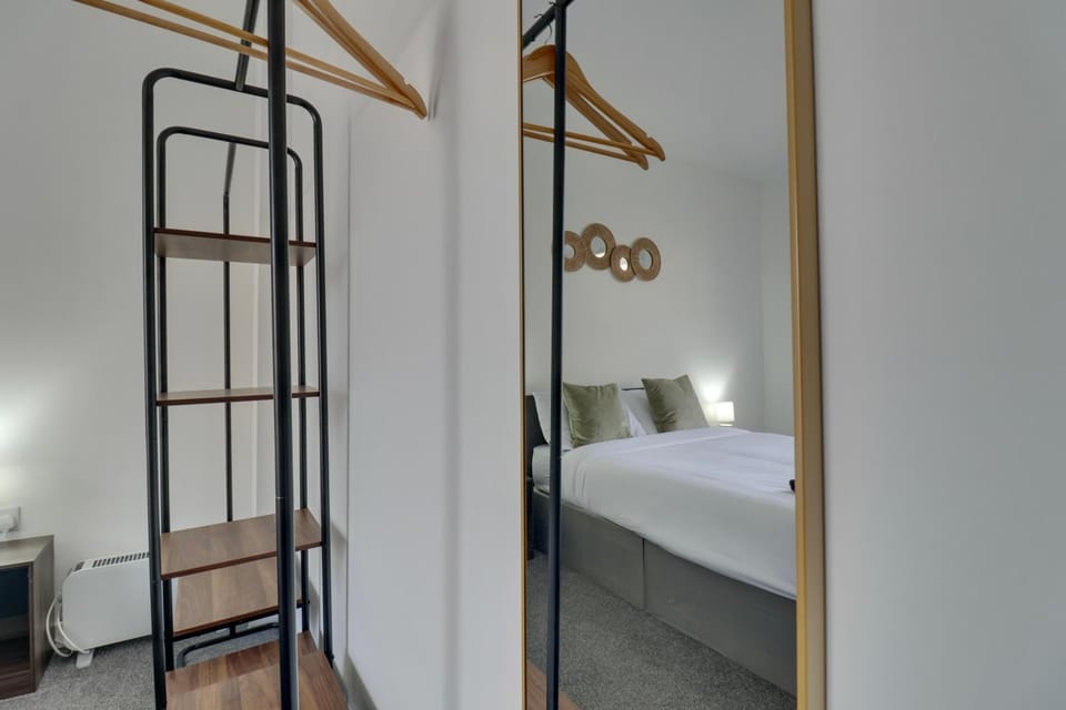 Bed, Bedroom