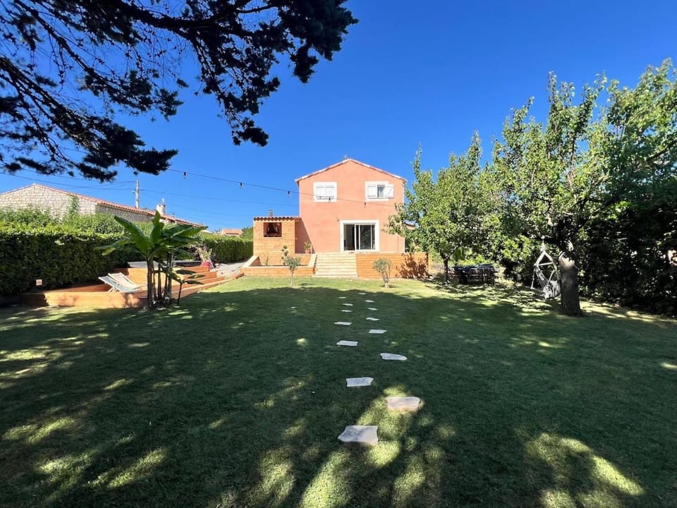 Garden, Garden view