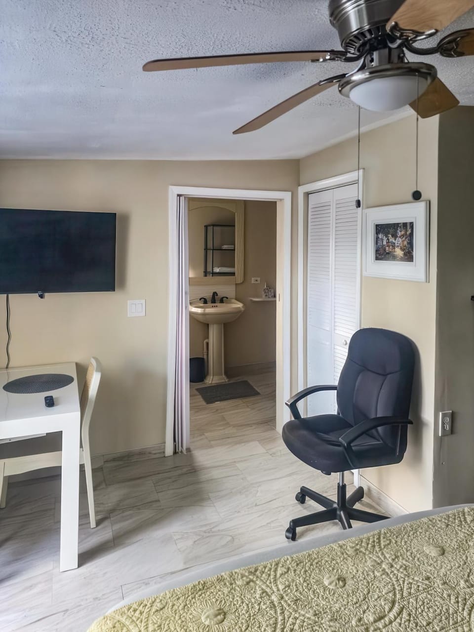 Bedroom