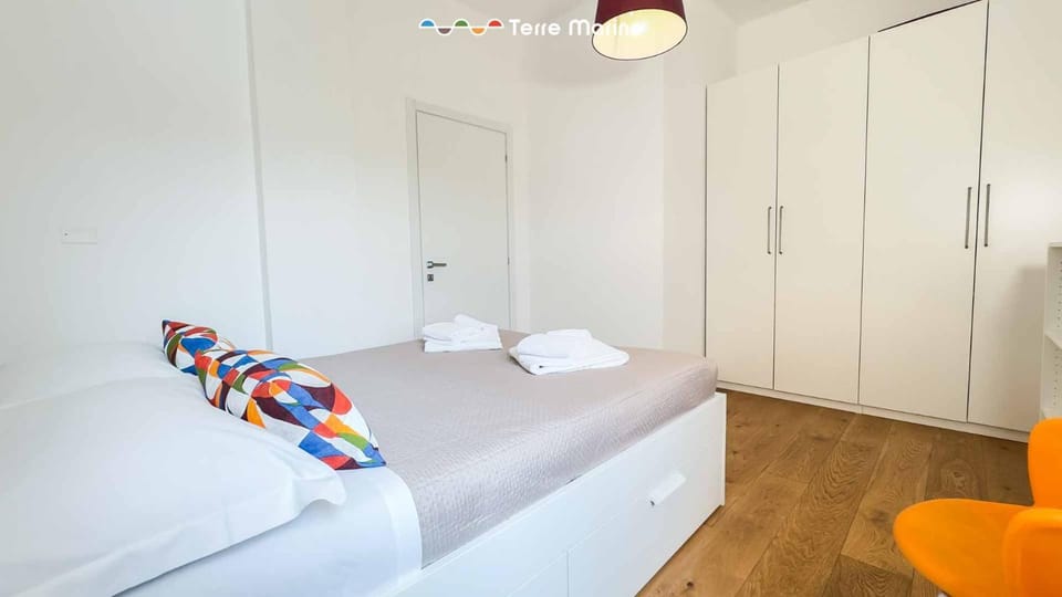 Al Kennedy, Terre Marine Apartment in La Spezia