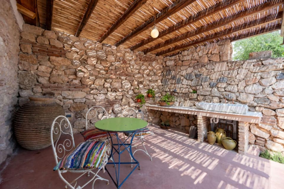 Patio, Inner courtyard view