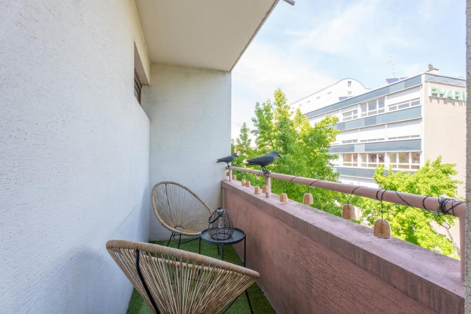 Super Studio 2 pers Near Basel Wifi Terrace 35 Apartment in Saint-Louis