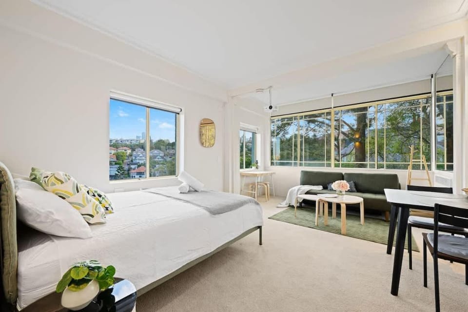Bridgeview Waterfront Retreat in Cremorne Point Apartment in Sydney