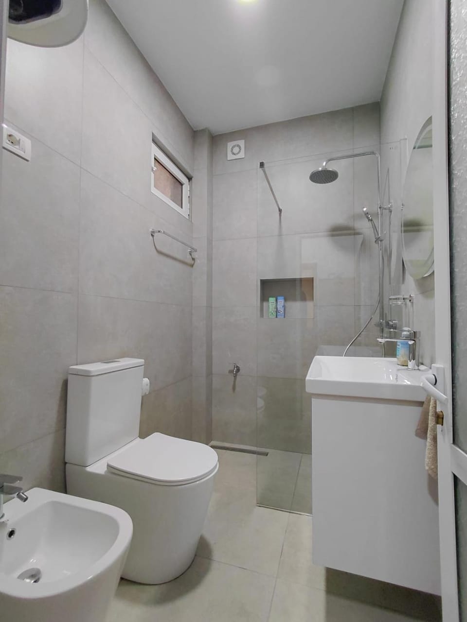 Shower, Bathroom