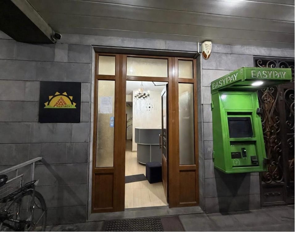 Property building, Facade/entrance