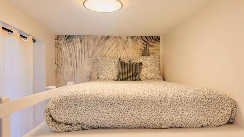 Studio in Paris perfect for a couple or for work Apartment in Paris