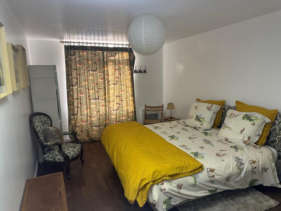 Bed, Bedroom