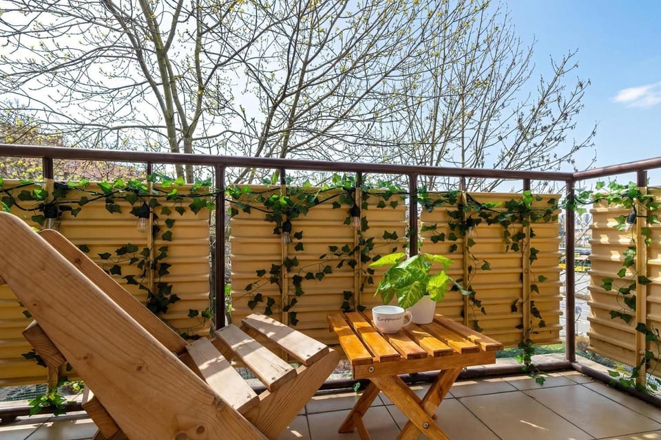 Day, Balcony/Terrace