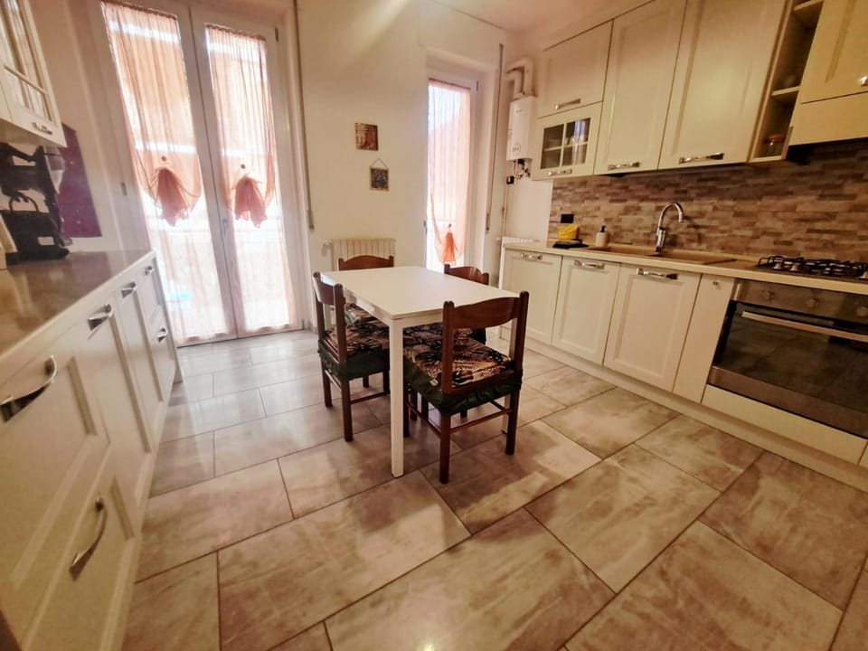 Ganymede Apartment by Quokka 360 - A Short Walk from Como Borghi Station Apartment in Como
