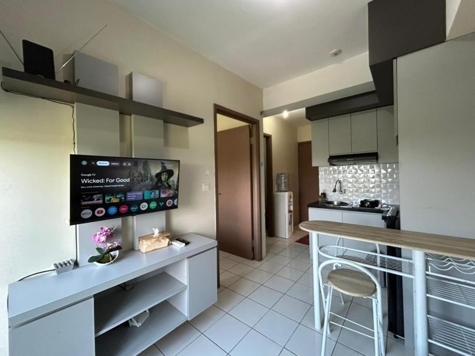 SSR Podomoro Golf View - Tower Balsa Cordia Dahoma Apartment in West Java