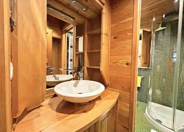 Shower, Toilet, Bathroom, bidet