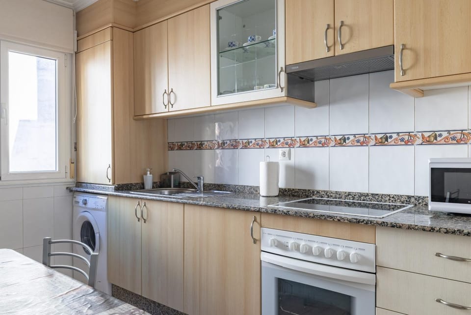 Kitchen or kitchenette, Living room