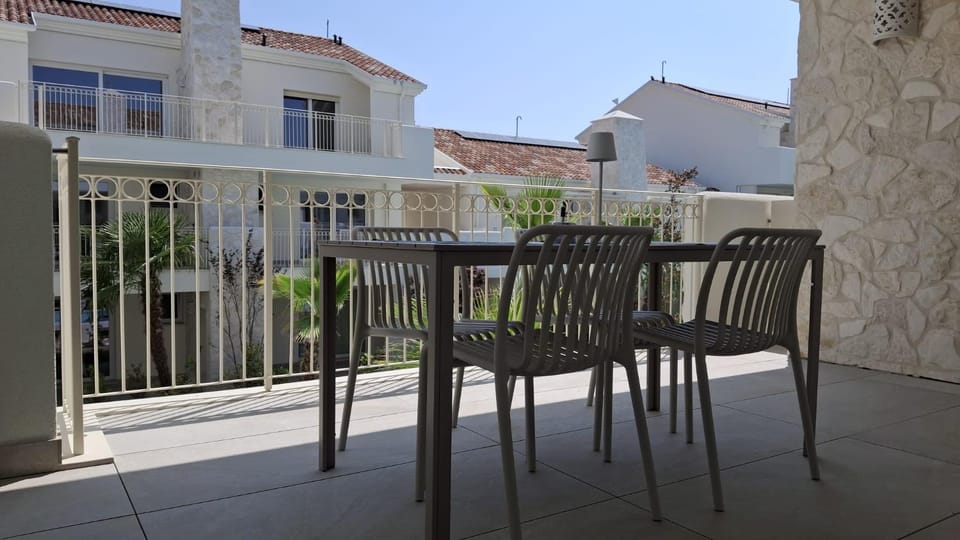 VELORA STAYS Florinas Apartment in Lido di Jesolo