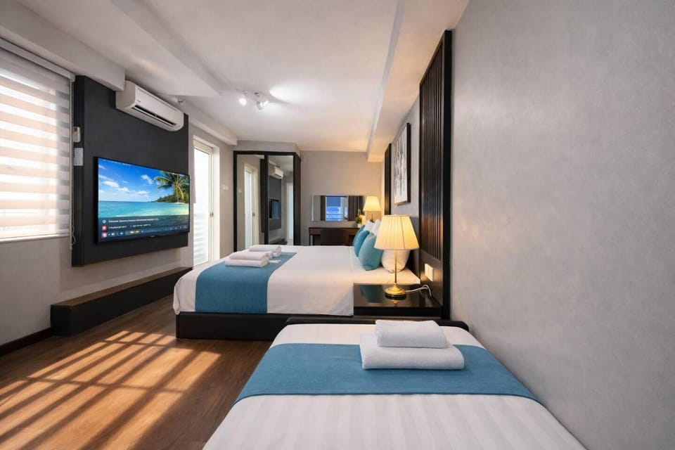 【SeaView】2BR Duplex SeaFront-Town WiFi-Kitchen 186 Apartment in George Town