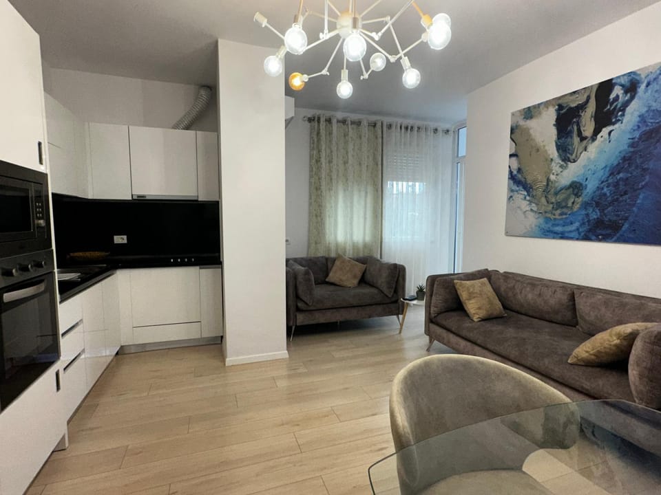 TV and multimedia, Kitchen or kitchenette, Living room, Seating area