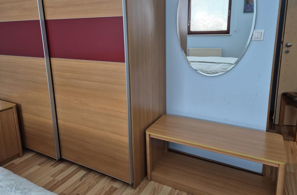 Bedroom, wardrobe