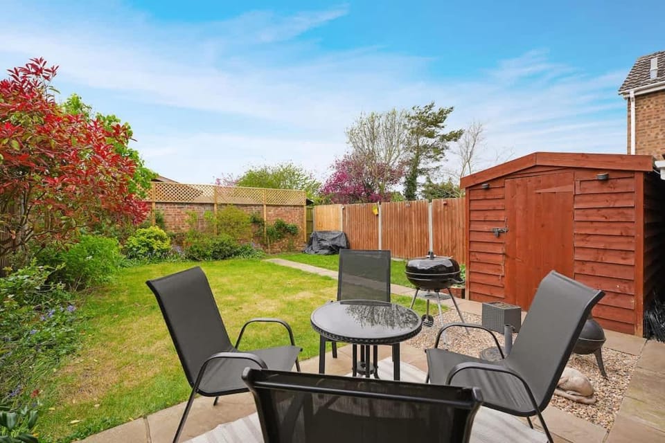 Stylish Home with Garden & BBQ in Peaceful Location House in South Cambridgeshire District
