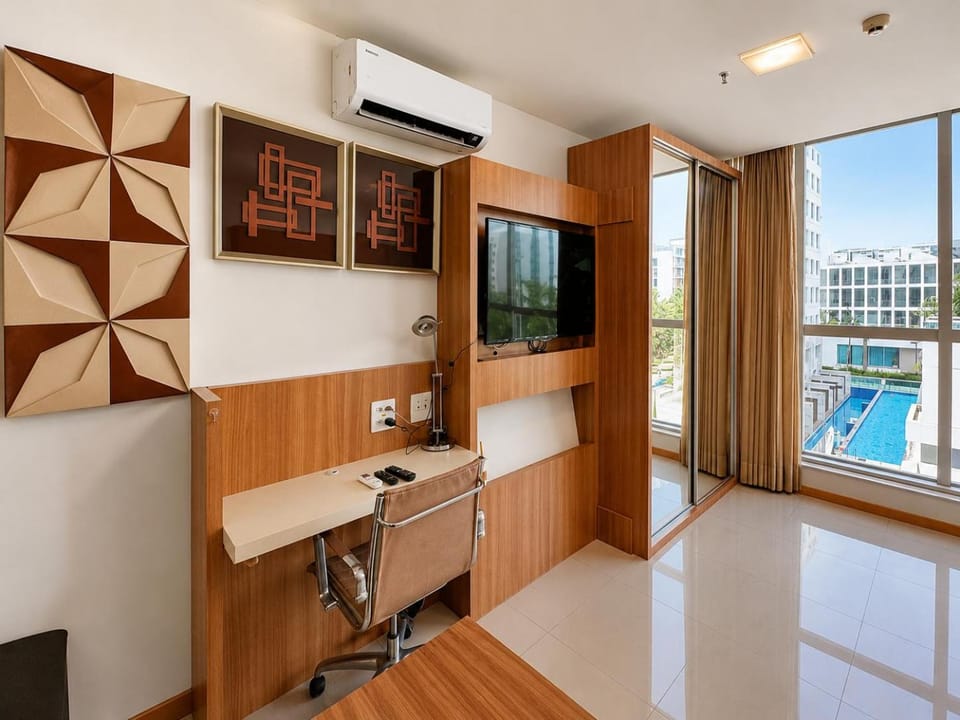 TV and multimedia, View (from property/room), Decorative detail, Bedroom, internet, wardrobe, air conditioner