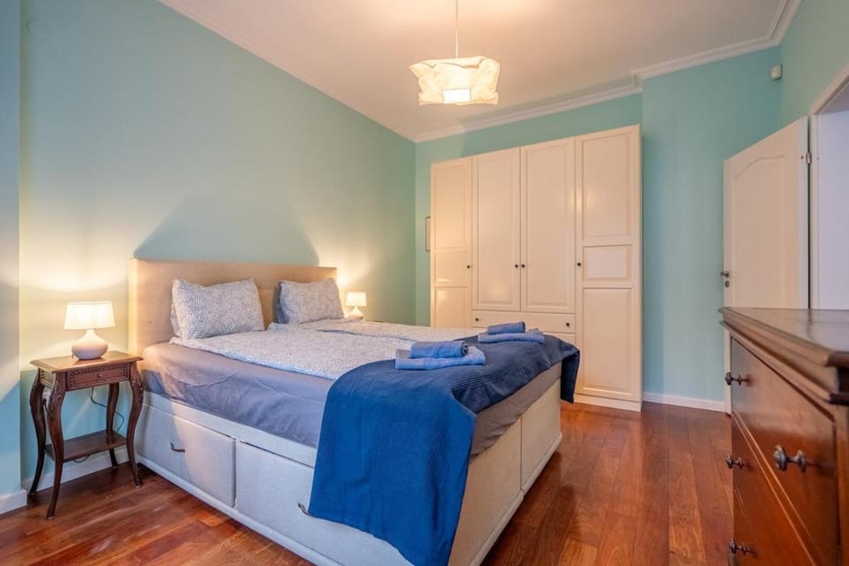 Vintage and Stylish Central 2BDRM Apt Apartment in Sofia
