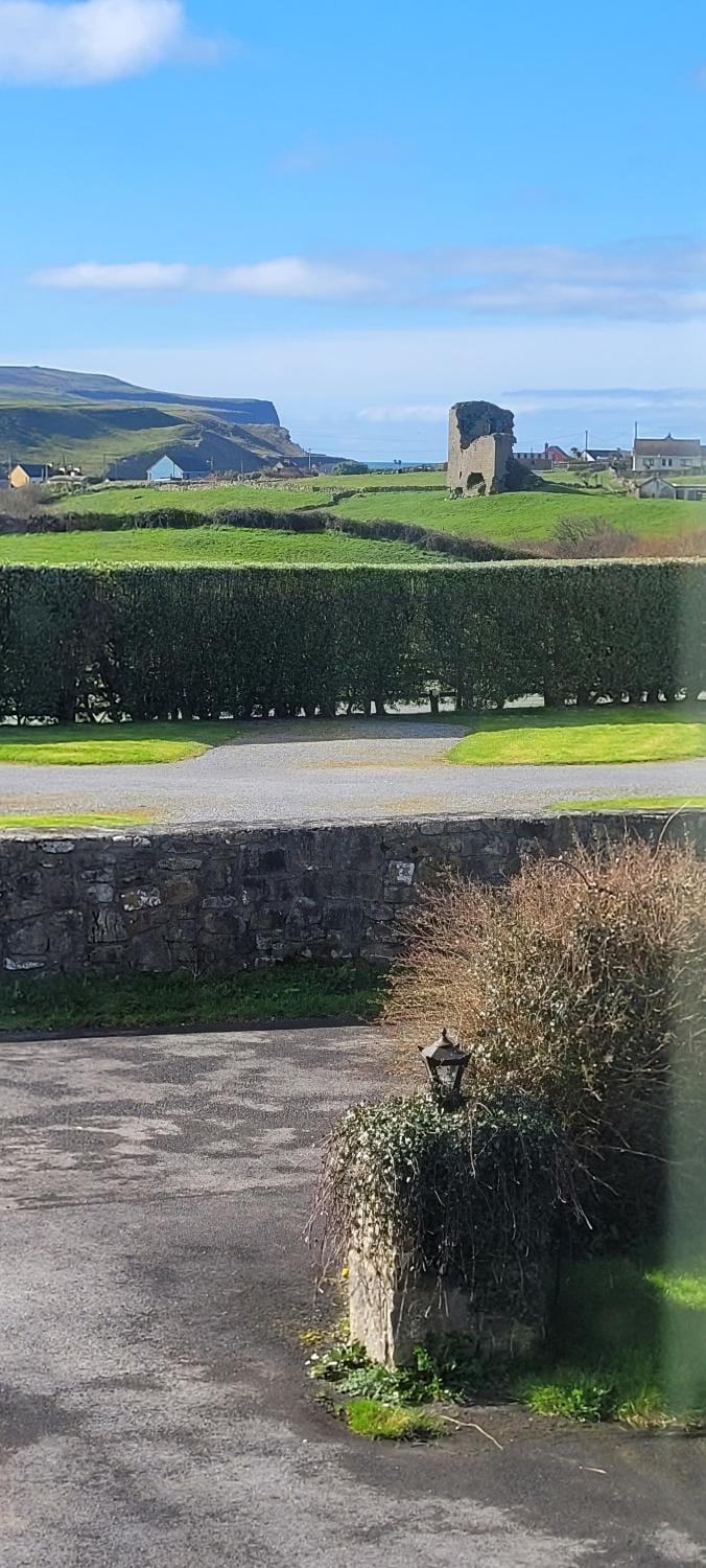Dubhlinn House Accommodation Bed and Breakfast in Doolin