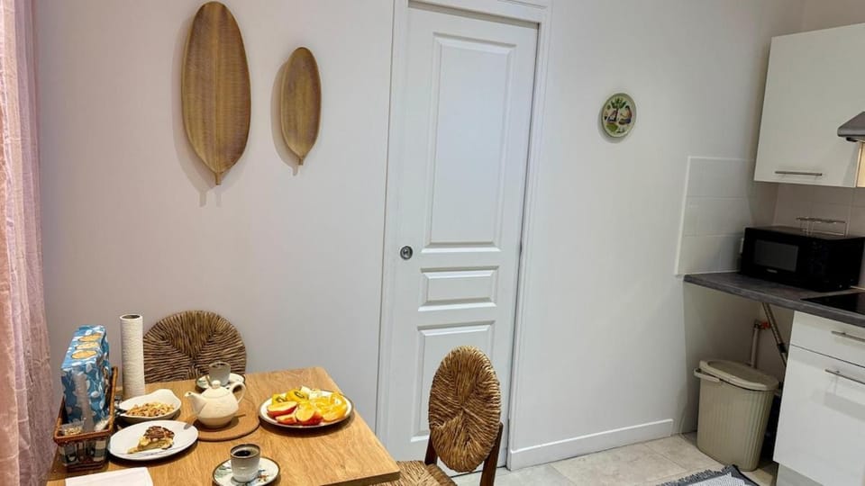 Beautiful 2-bedroom apartment, ideal for families and professionals Apartment in Île-de-France