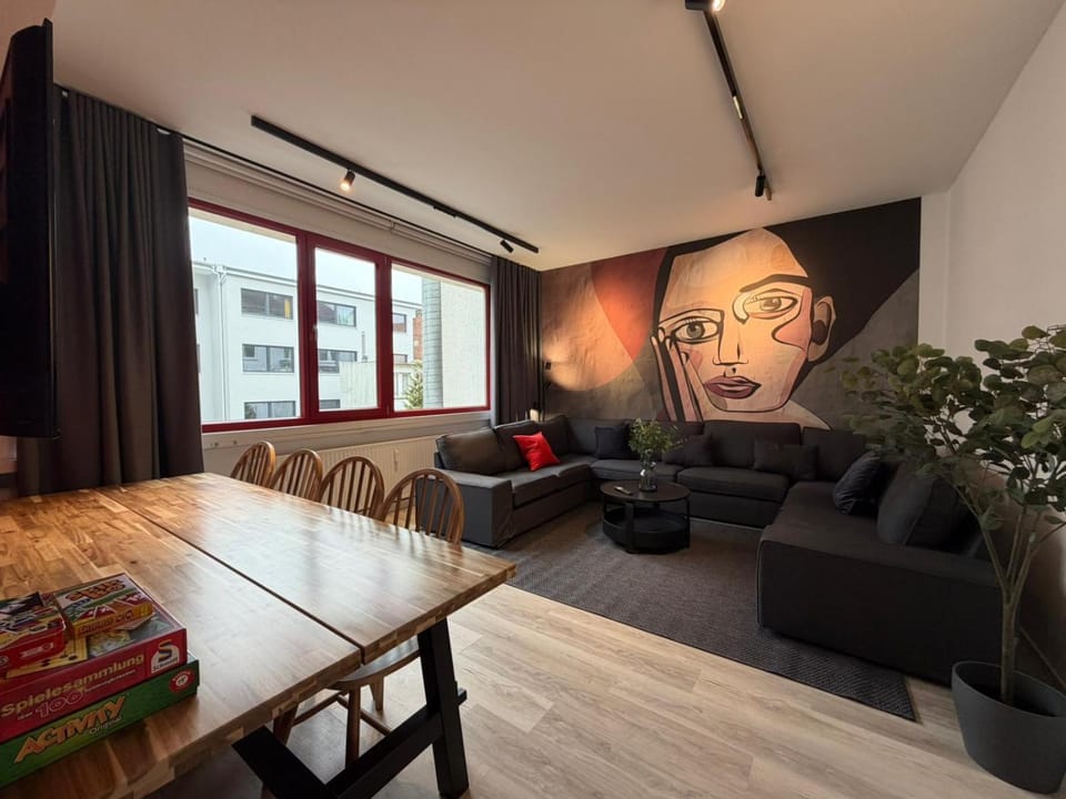Communal lounge/ TV room