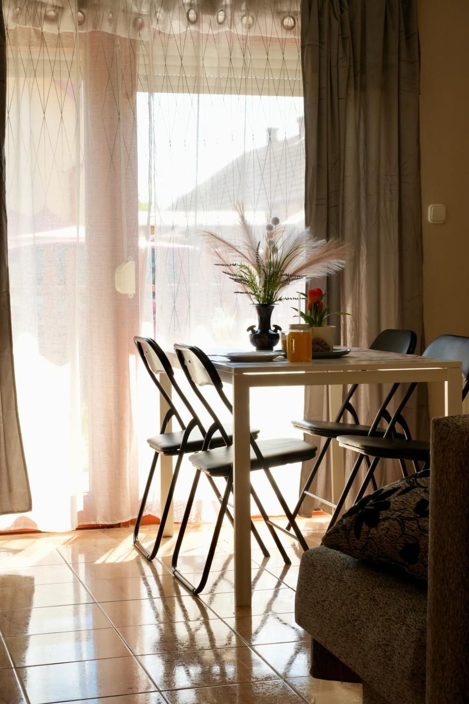 Living room, Seating area, Dining area