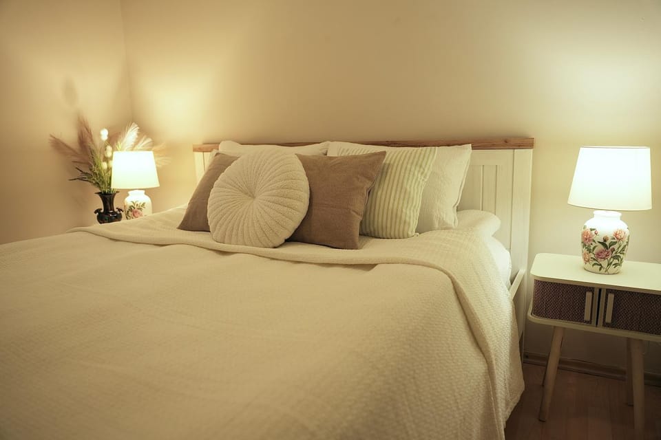 Bed, Bedroom