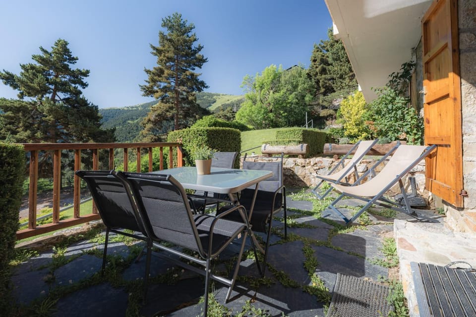Balcony/Terrace, Mountain view, sunbed