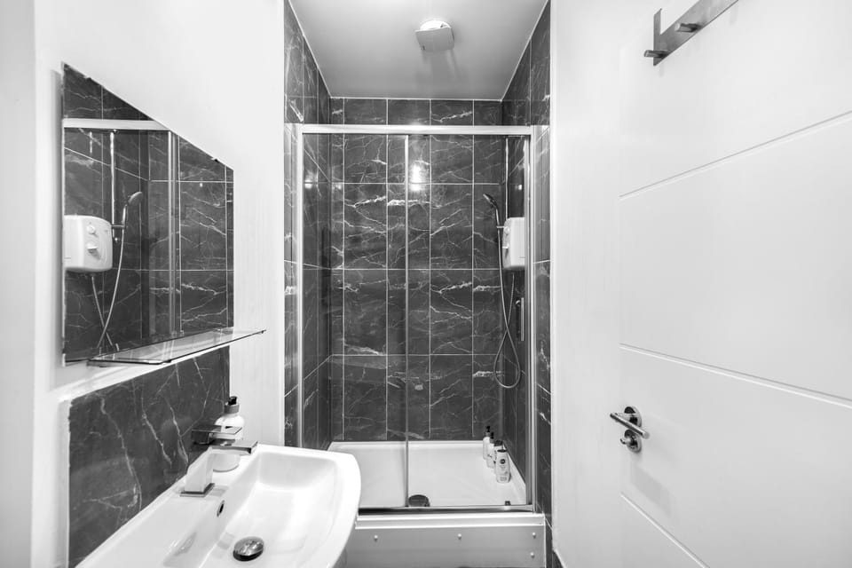 Executive Studio Apartment in Maida Vale AC Sleeps 6 Apartment in City of Westminster