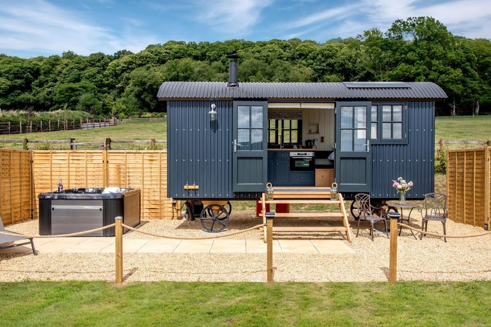 Blackdown Luxury Shepherds Huts House in Taunton Deane