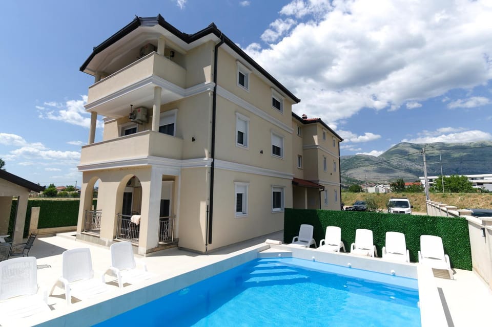 Property building, Swimming pool